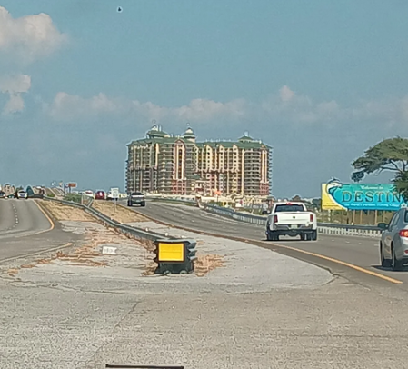 destin .png