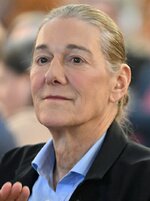 Martine_Rothblatt_Mar24_(cropped).jpg